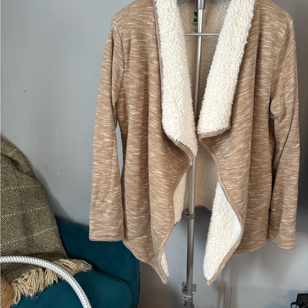 GreenTea Cream and Tan Fleece Jacket